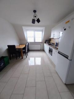 Monteurwohnung - Bertholdstraße 19 - 4
