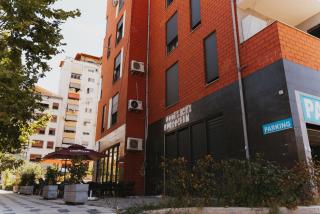 Central Boulevard Modern Apartment - Tirana - 2