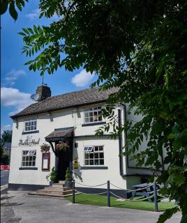 Bulls Head - Holymoorside - Chesterfield - 9