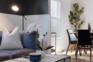 Chic Industrial 2 BDR Home - 6