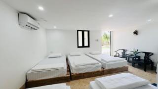 Queen House - 6