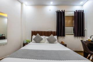 Hotel Mannat Green Near Naraina Vihar Metro Station - 2