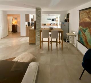 Au cœur du Vieux Nice, 3 chambres au calme, grand appartement - 9