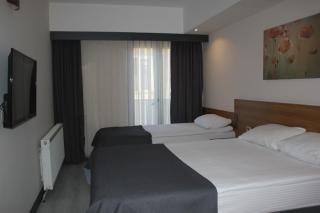 Devin Otel - 1