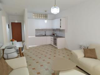 Apartment with terrace - Waterfront - Vlorë - 2