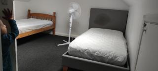 Loft room to rent - Grays Thurrock - 4
