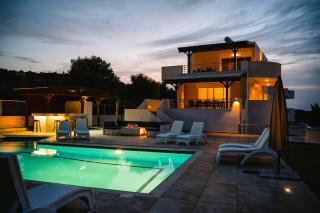 Lucy Lux Villa - Milatos - 0