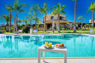 Villa Deluxe con piscina Salata ampi spazi Verdi By Sicily Home Solutions - Valguarnera - 0