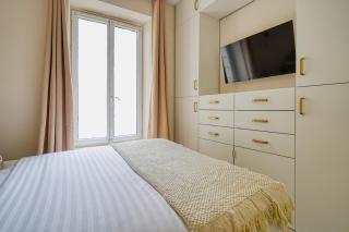 Chic 2BR for 6 Guests in Paris - 7