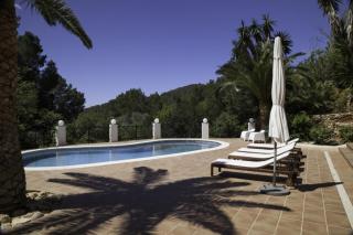 Dreamy 4 Bedroom Villa in Valverde City 1014 - 3