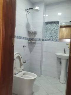 Regional Homes Ke 1004 - 8