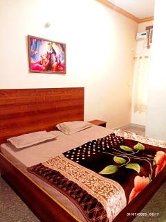 Shree Radharani Dham - Vrindāvan - 8