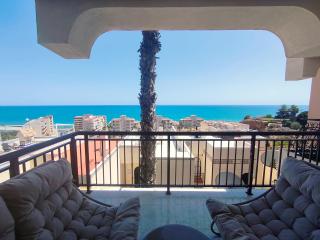 Ocean Breeze Sea View and Balcony - 9