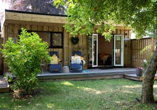 Luxury Chestnut Lodge with Hot Tub and Games Room - Toppesfield - 7
