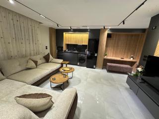Luxurious hotel suite in Mohandessinجناح فندقي فاخر بالمهندسين مدخل خاص دور ارضي - 6