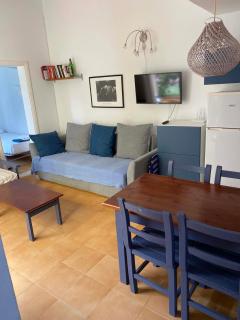 Cheap apartment with a sunny garden in Menorca - 8
