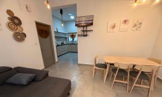 2 Storey Terrace 39 night market - 5