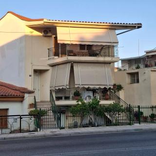 Restful house in Patras - Patra - 9