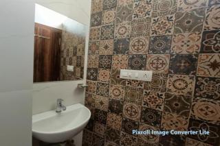 Hotel Vrinda Inn - 4