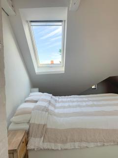 Stylish Two Floor Scandinavian Apartment Central & Cozy - 3