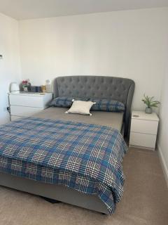 Ensuite Room in a home- East of Edinburgh - 9