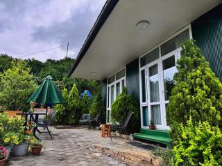 Lesley's Cottage - Chakvi - 9