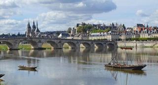 Loire & Downtown on foot - Blois - 6
