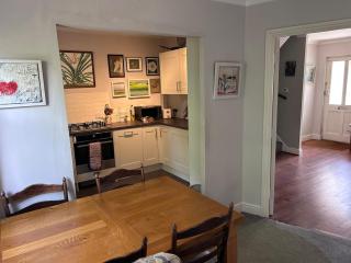 Cosy whole home in central Faversham - 1