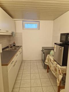 Einliegerwohnung mit 2 Zimmern, Badezimmer, küche - 9