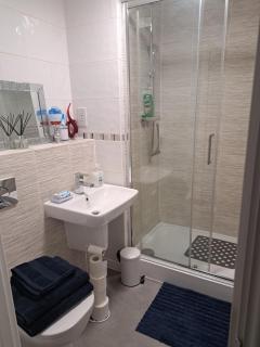 Ebbsfleet International Homestay - Swanscombe - 8