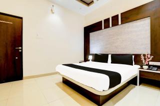 Hotel O Yuvraj Dhage Plot Shivshakti Maidan - 1