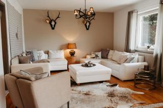 Chalet Austria, up to 10 p, 15 min to salzburg city, garden with direct amazing mountainview, BBQ&bikes&sunbeds for free, 15 min sound of music - Golling an der Salzach - 7