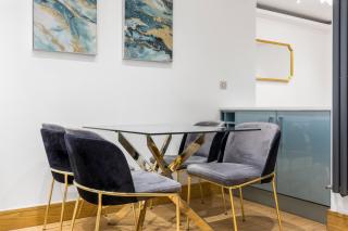Central 2BR Croydon Flat, 6 Mins to Tram - 8