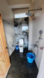 Spacious Villa for a group of Family&Friends - Shillong - 5