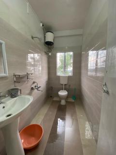 Spacious Villa for a group of Family&Friends - Shillong - 3