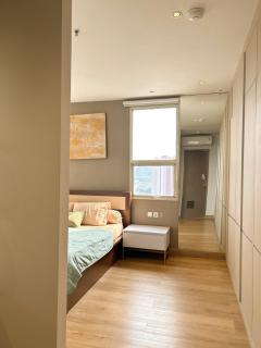 Poppy n Pine 2BR Central Jakarta Monas View with netflix wifi - 8
