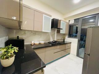 Hostie Stylish 3BHK Apartment, on Golf Course extn road - 1