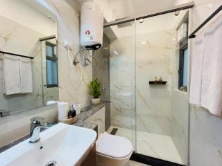 Rio - Stylish 3BHK apartment near Medanta, Artemis and Golf course extension road - 1