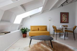 Newly renovated bright penthouse - 2