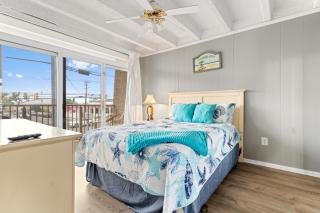 Family-Friendly 3BR Condo on 77th St Pool, Balcony & Walk to Beach - 8
