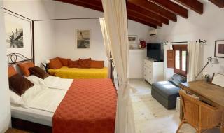 Dachterrassenzimmer in romantischem Landhaus mit Pool - 9