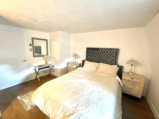 Royal View Frontenac Balconies 6 bedrooms 15 guests - 3