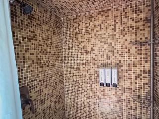 Room 2 - Downtown Joshua Tree Motel - Pet Friendly - Walk to Shops & Visitor Center, Minutes to Park Entrance - Joshua Tree - 3