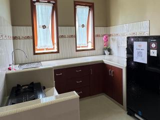 Villa Ostara Kota Batu - 3