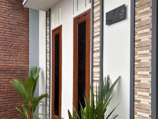 Villa Ostara Kota Batu - 4