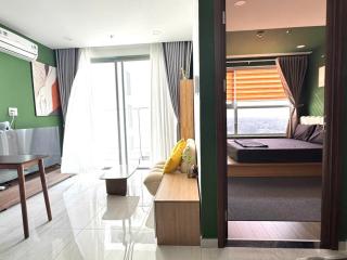 Koala 1BR Apartment w Pool,Gym near Becamex Tower - 0