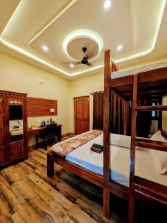 Sobuj Thikana Villa Resort and Jungle camp - Jhārgrām - 3