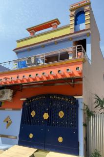 Entire 2BHK and a garden parking - 8