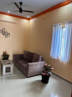 Entire 2BHK and a garden parking - 3