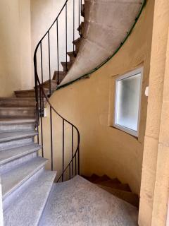 Chambre privative au calme en plein centre avec balcon - 3